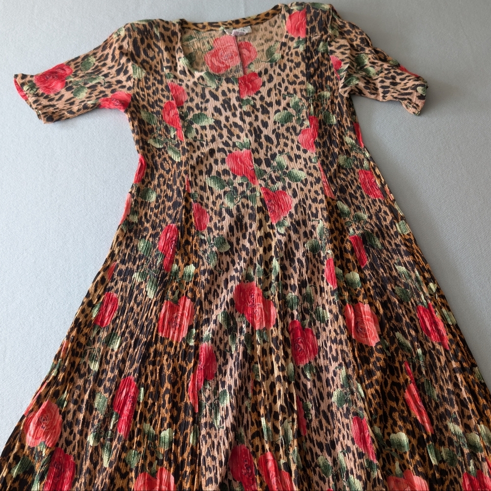 Vintage 90s Leopard and Rose Print Crinkle Rayon Midi Dress 70s Inspired Sz S - Picture 13 of 14